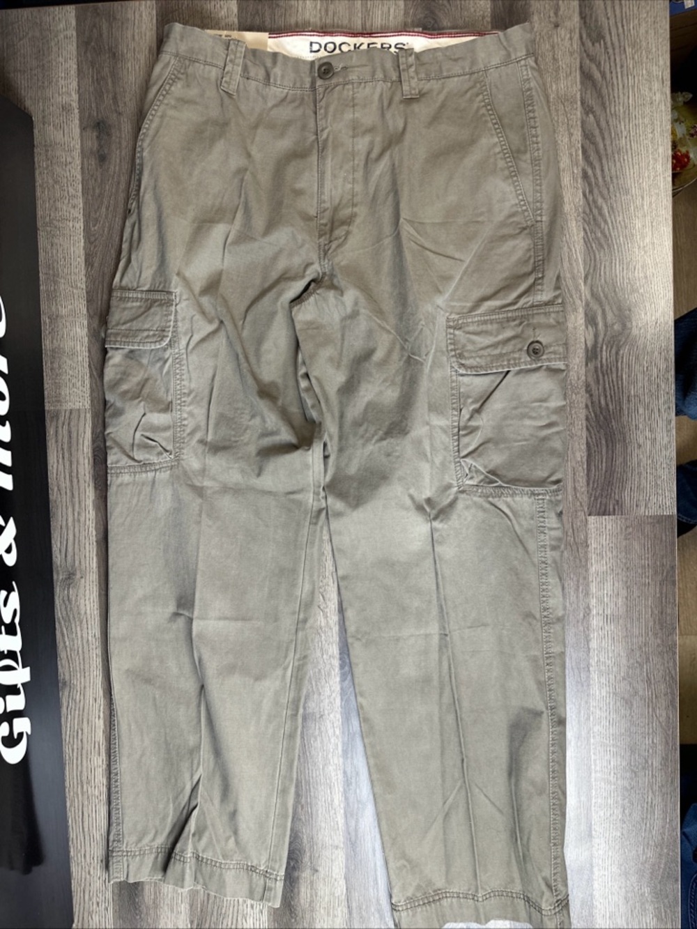 NWT Khaki Dockers Men’s  36 x 32